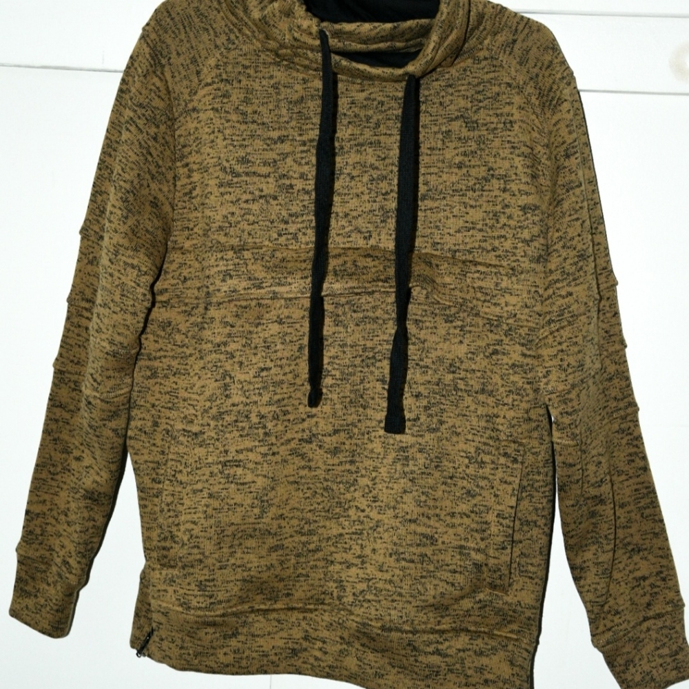 Pullover sweatshirt